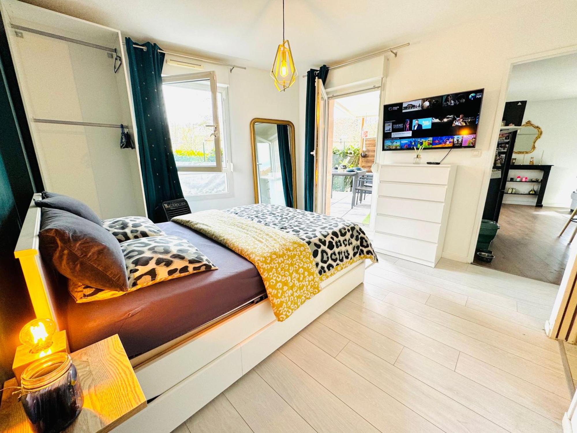 Ferienwohnung Le Nid Du Parc Dijon Exterior foto