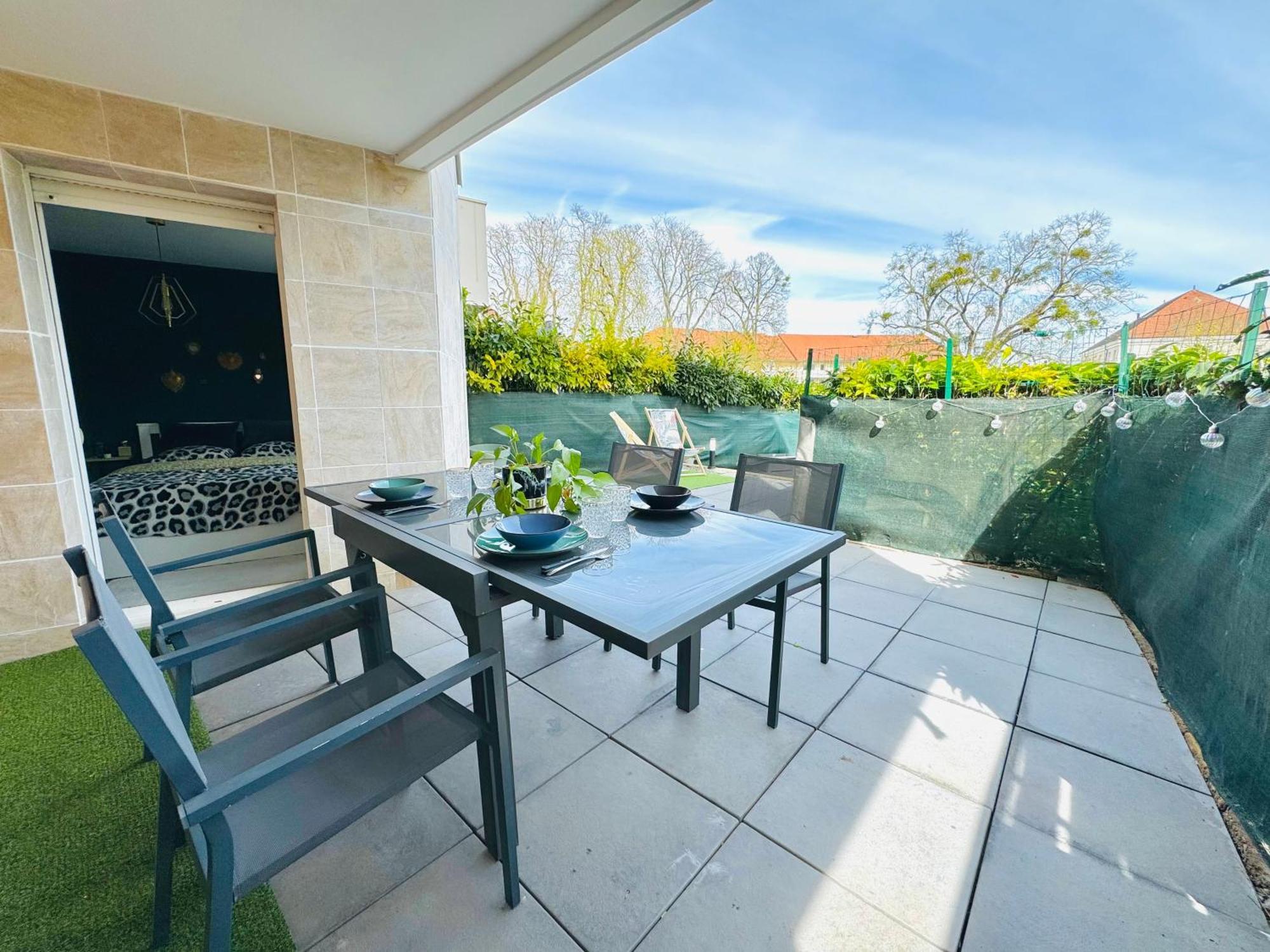 Ferienwohnung Le Nid Du Parc Dijon Exterior foto